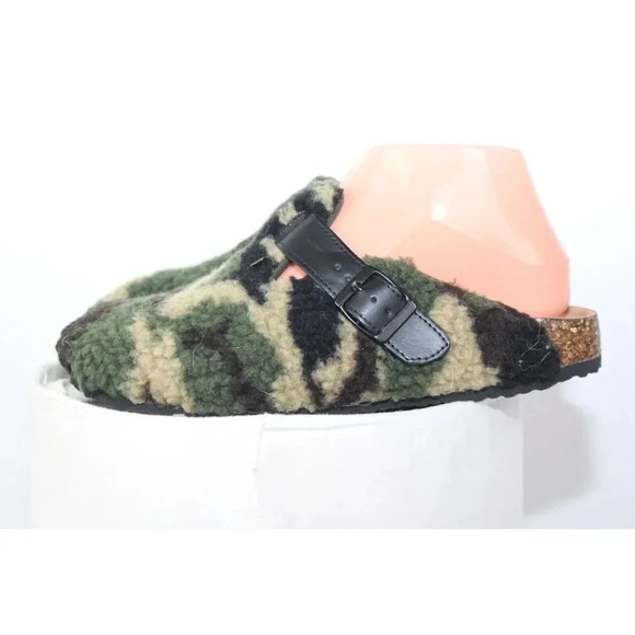 ladies TIME and TRU slides size 7 - Picture 5 of 9